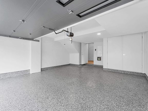 3rd image of 9331 Ferndale Rd #6