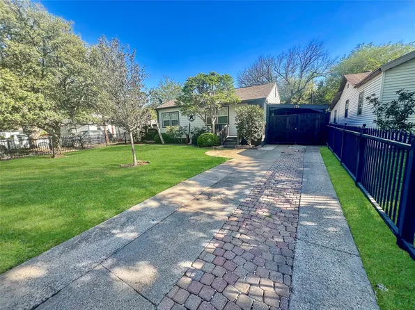 2212 Barlow Ave, Dallas, TX 75224