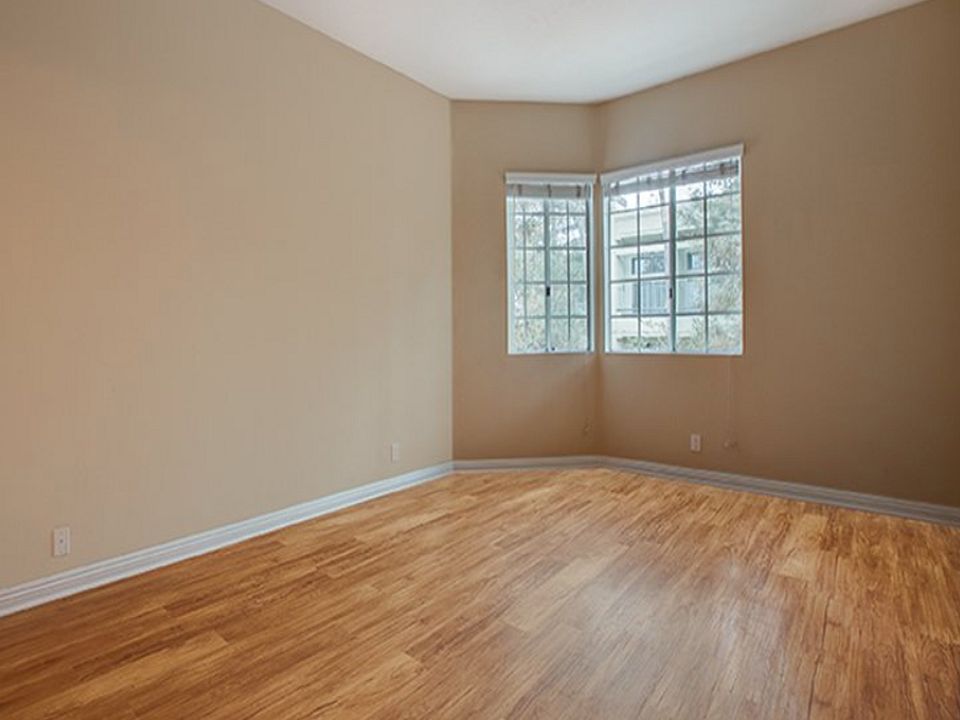 1st image of 1420 Peerless Pl Unit 319