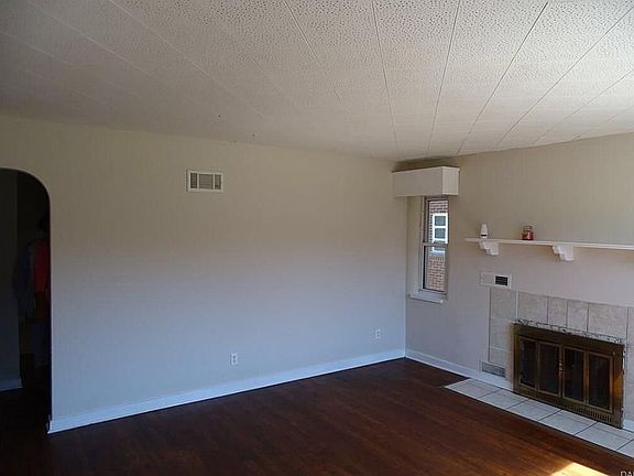 2nd image of 407 Ryburn Ave