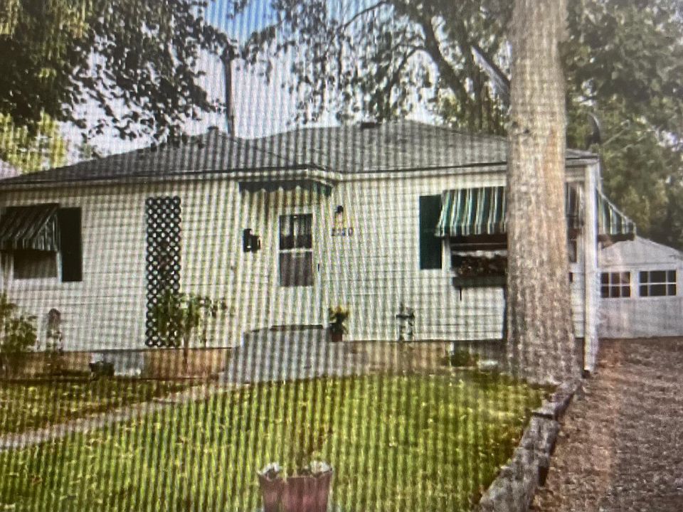 1st image of 2220 6th Ave Unit B