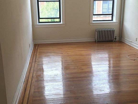 3rd image of 4323 40th St APT 3D