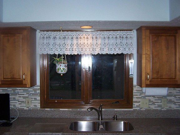 3rd image of 9286 Leith Dr