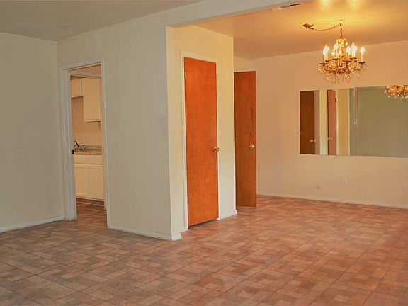 5th image of 4913 Airport Blvd