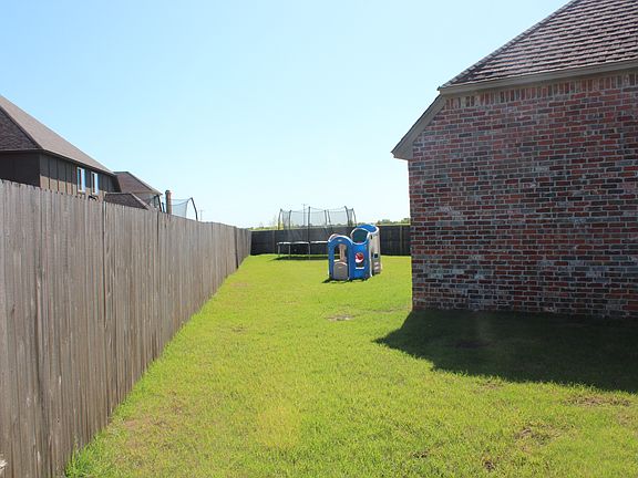 3rd image of 9305 NW 133rd Ct