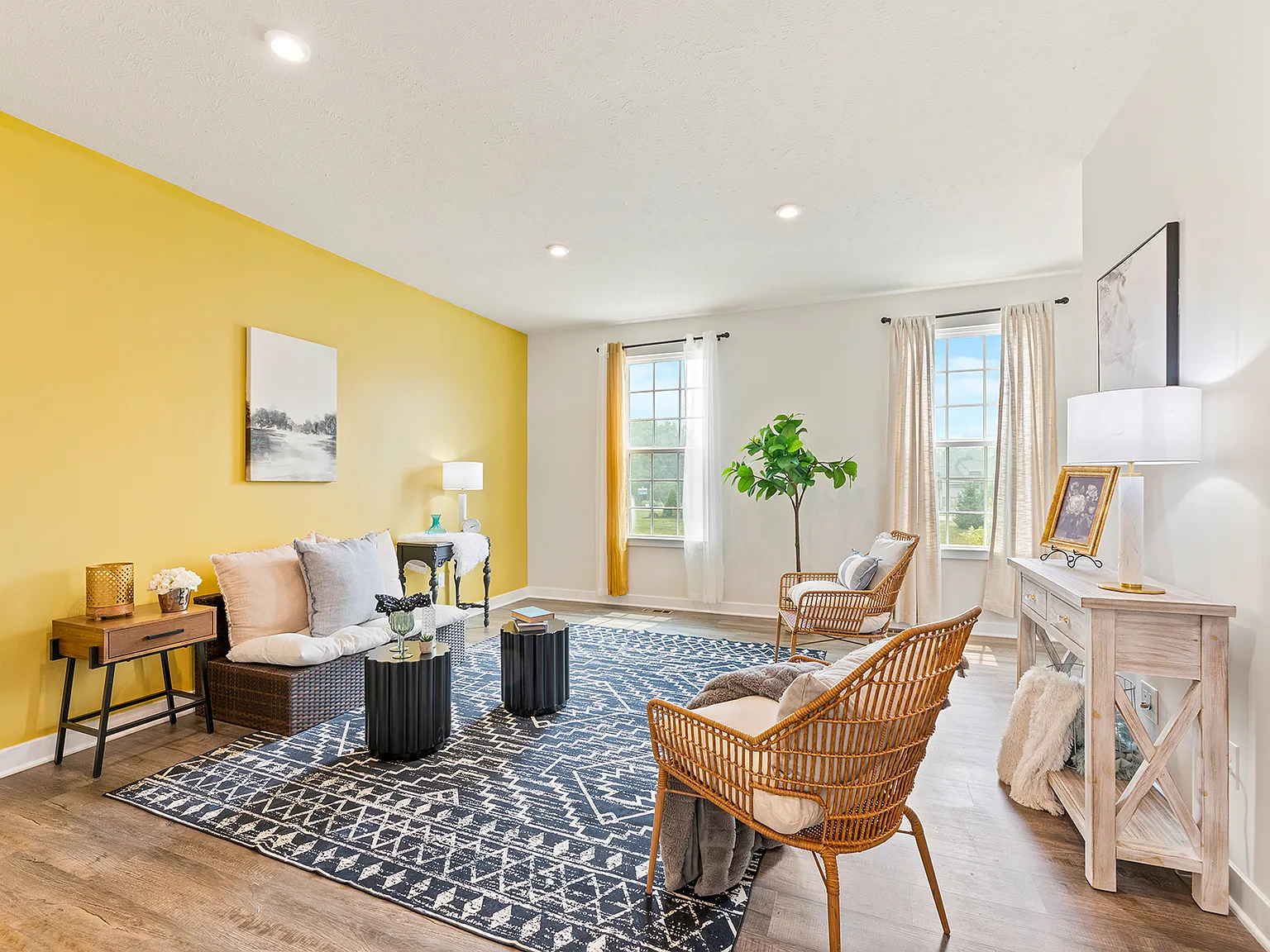 3 bed, 2.5 bath, 1748 sqft, $2,400 — Photo 3