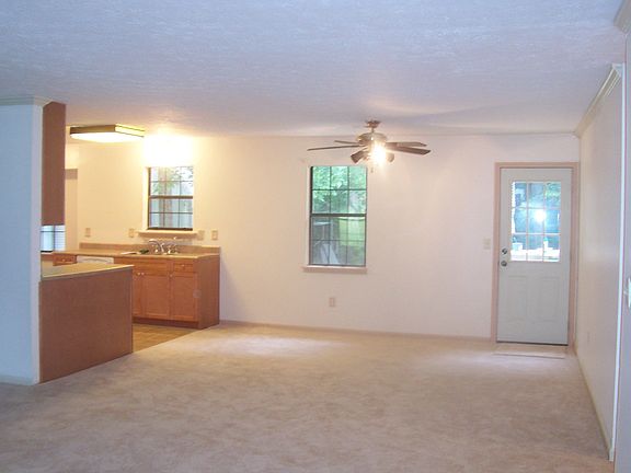 Banquet size dining room