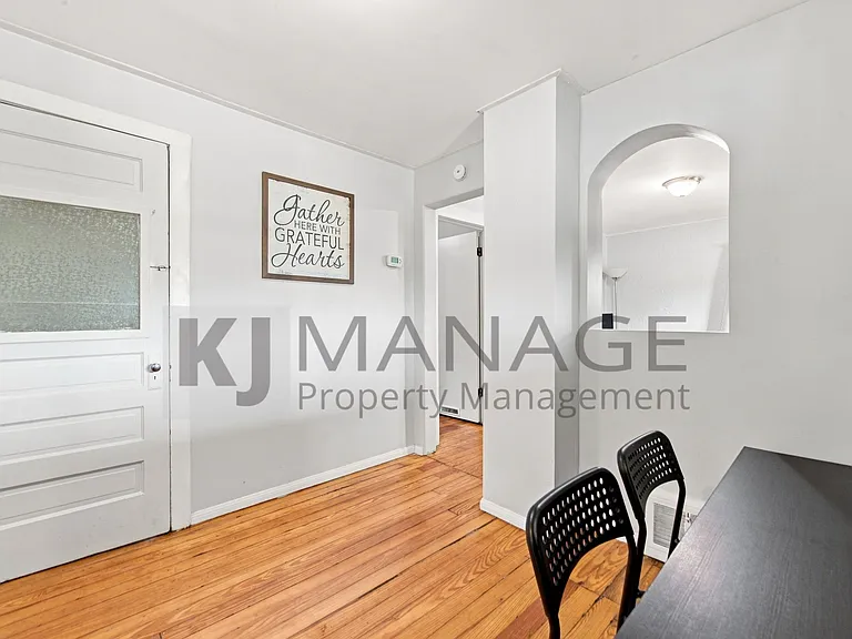 2535 Gainsboro St — Photo 4