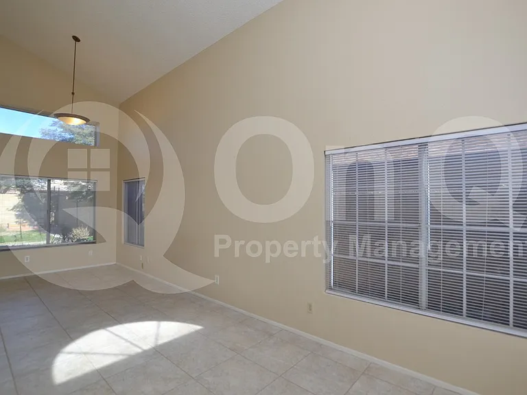 3806 W Cielo Grande — Photo 8