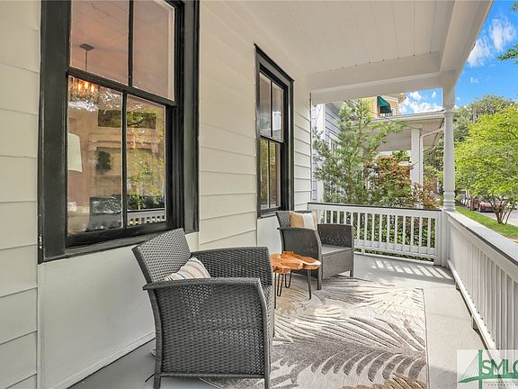 4th image of 18 Brady Street
