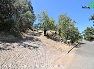 3100 West St, Redding, CA 96001