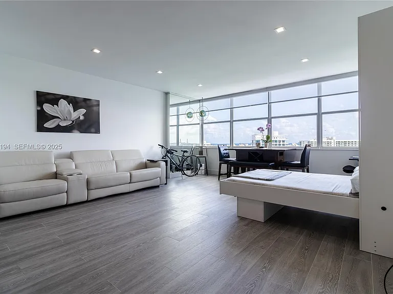 20 E Island Ave #1415 — Photo 13