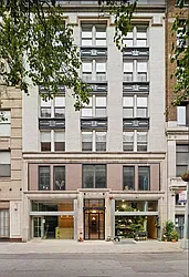 122 East 25th Street in Flatiron