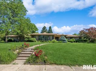2105 19th Ave, Rock Island, IL