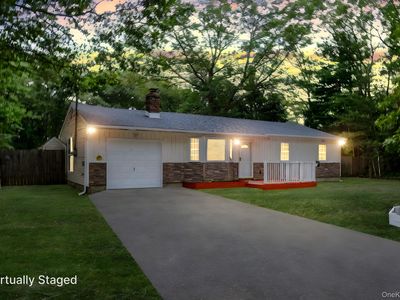 11 Red Maple Road, Ridge, NY, 11961