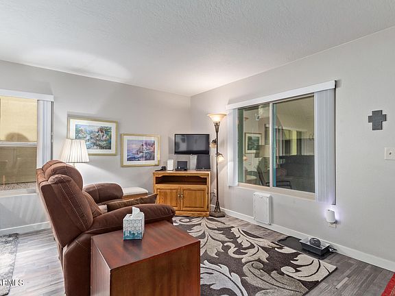5th image of 1432 W EMERALD Avenue #45