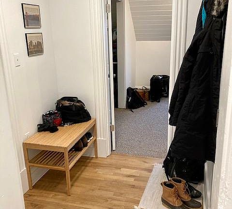 mudroom area inside entrance to apartment