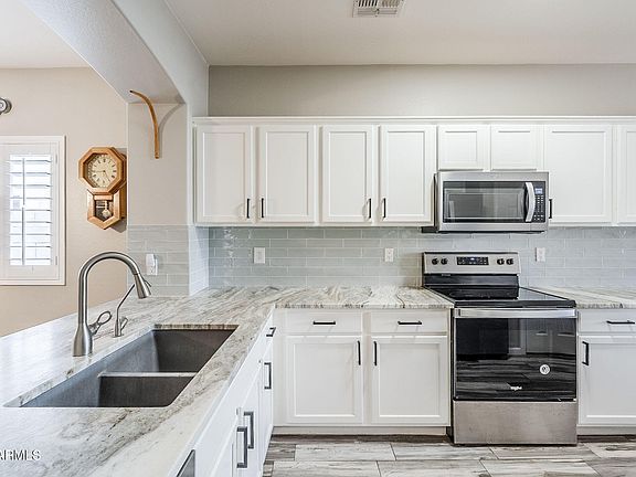 5th image of 35528 N ZACHARY Road