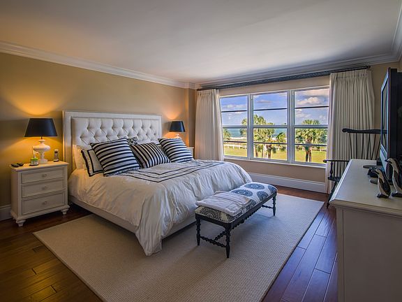 5th image of 4540 N Ocean Dr APT 302