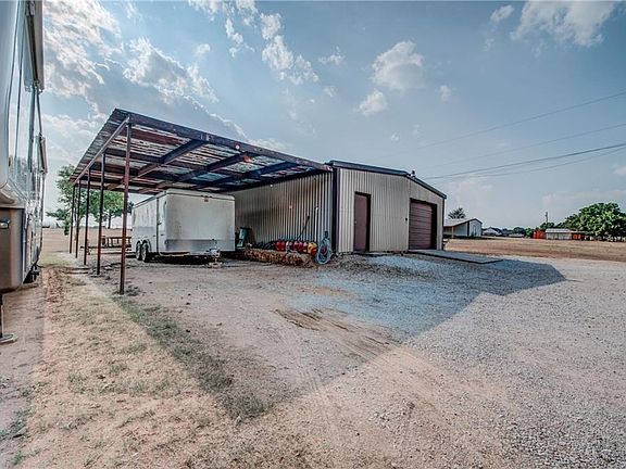 4th image of 159 Speer Ln