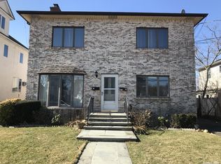 18 Frost Pond Rd #1B, Glen Cove, NY 11542