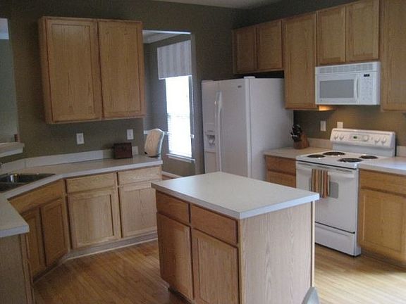 4th image of 3201 Nolen Ln