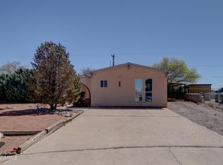 1926 Mahogany Dr, Las Cruces, NM 88001