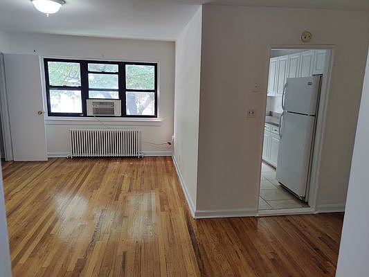 2nd image of 773 Avenue Z #B