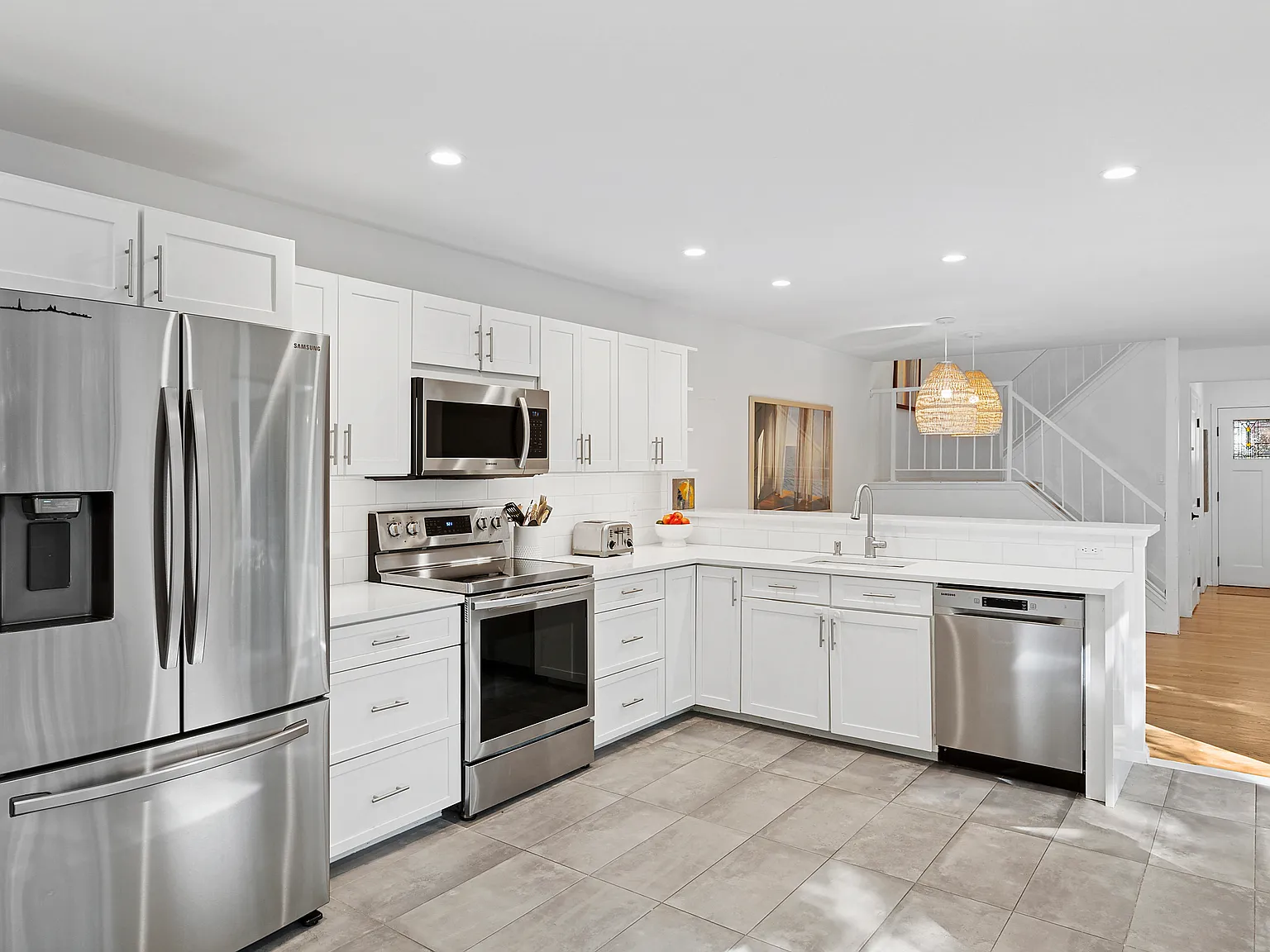Crisp Corner Unit in Treescape — Photo 4