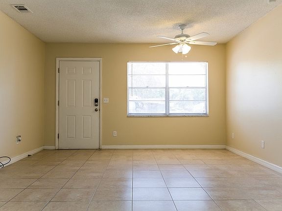 4th image of 1315 Mill Creek Pl