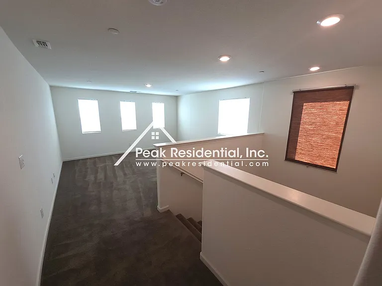 5343 Kankakee Dr — Photo 13