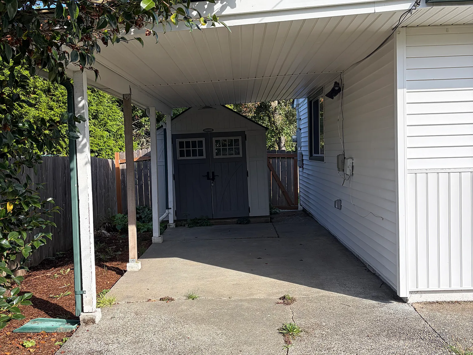 2 bed, 720 sqft, $2,325 — Photo 2