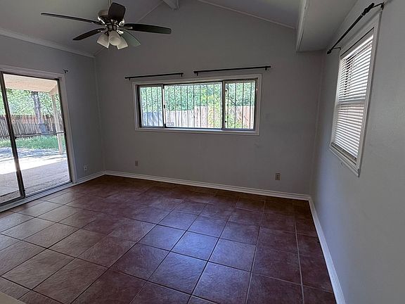 4th image of 9039 Wellesley Manor Dr