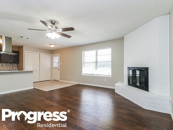 4th image of 7553 Folkstone Dr