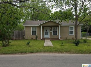 220 Short Ave, Seguin, TX 78155