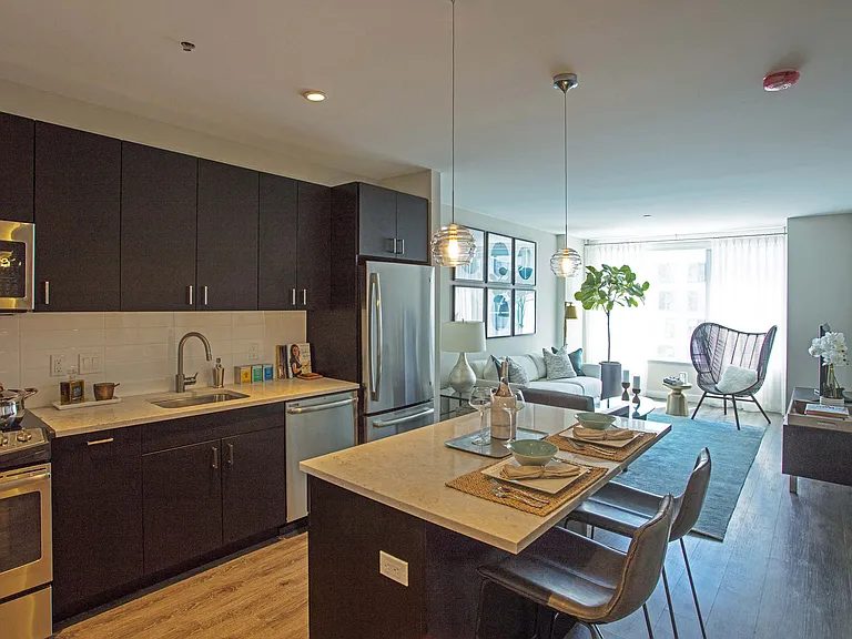 Prep Islands & GE Stainless Appliances