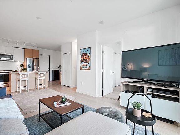 5th image of 13963 Boulevard 520 #105