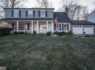 10820 Larkmeade Ln, Rockville, MD 20854