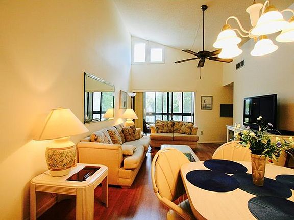 4th image of 3961 Atrium Dr #5