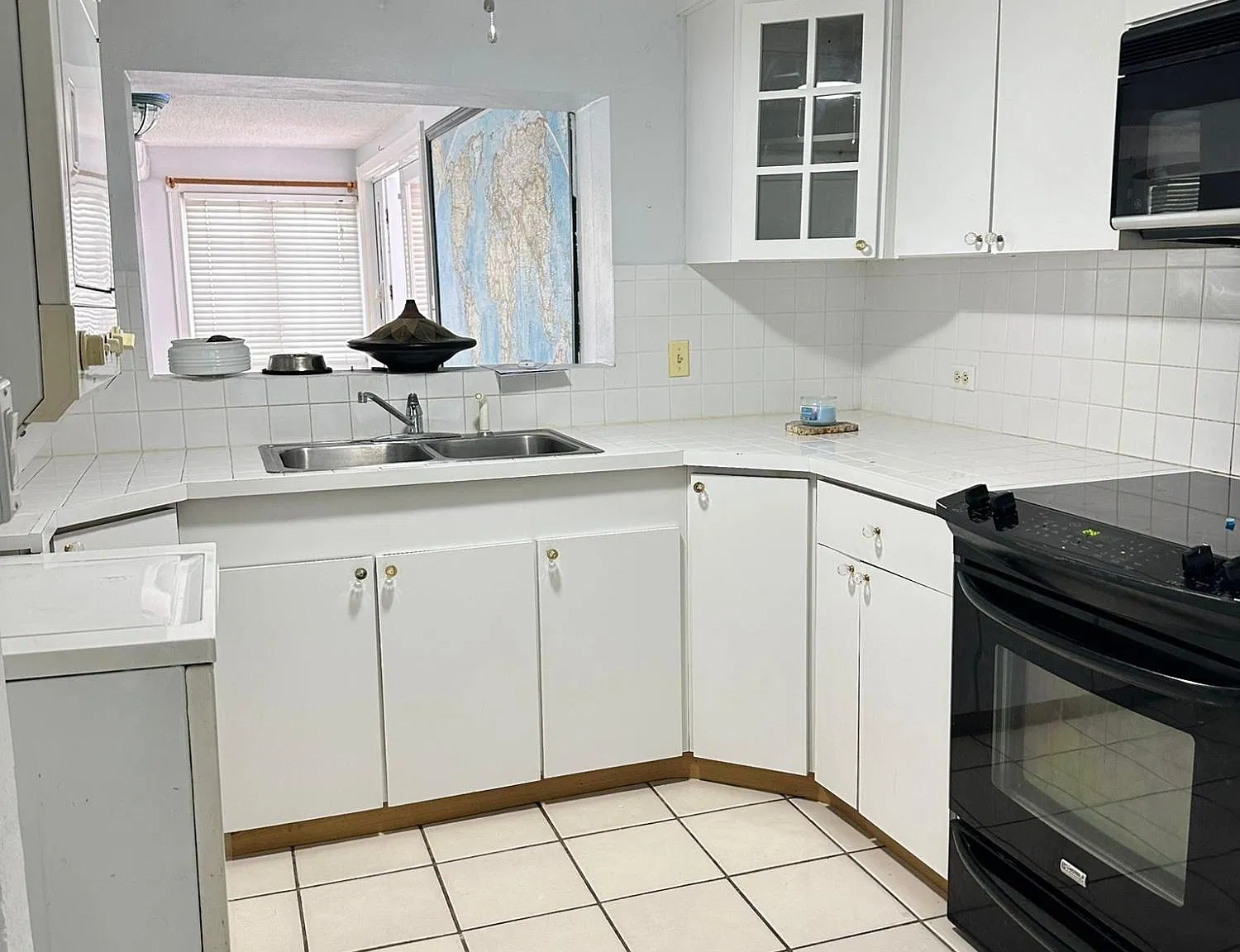 2 bed, 2.0 bath, 6233 sqft, $2,000 — Photo 3
