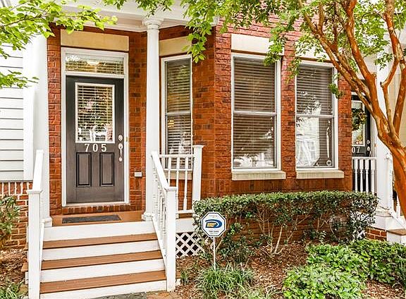 3rd image of 705 Holly St #705