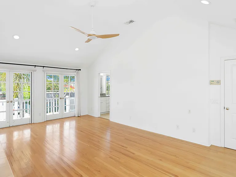 2025 E Balboa Blvd — Photo 30