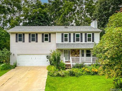 135 Clairemont Dr, Lake Orion, MI, 48362