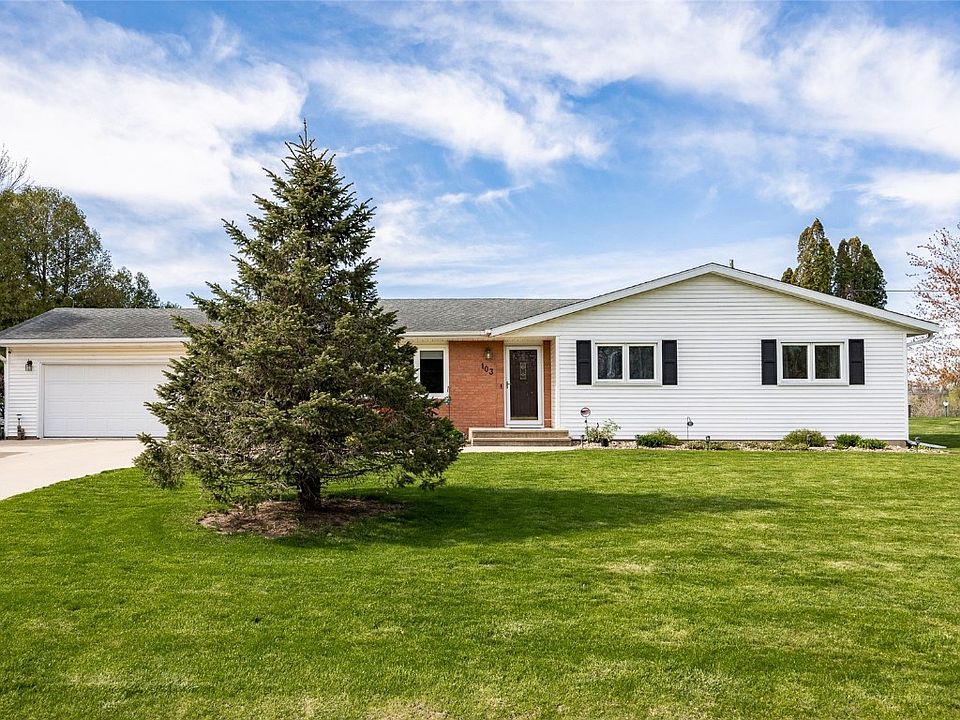 1st image of 103 Crescent Dr