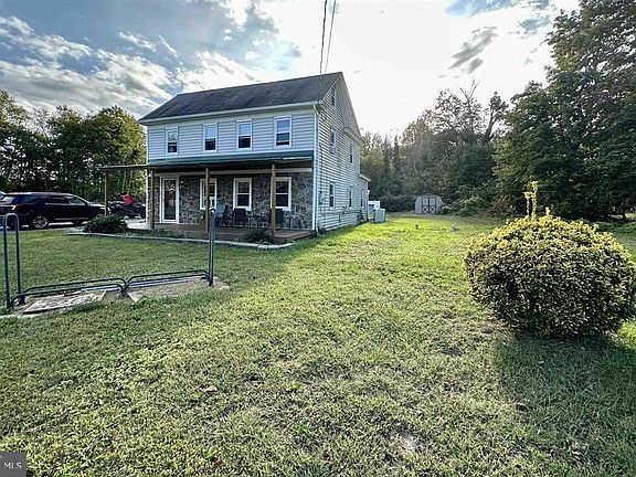 2nd image of 1062 Hanseys Creek Rd