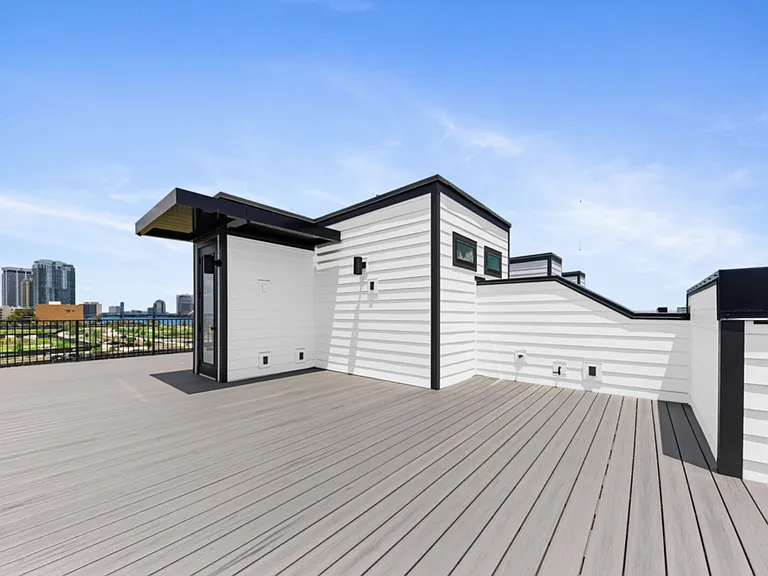 2054 Prudential Dr — Photo 23