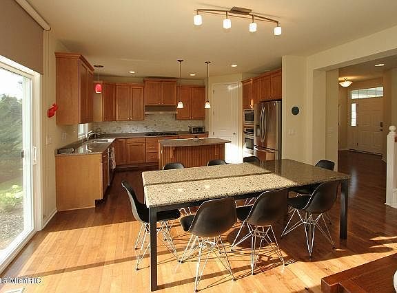 4th image of 6070 McGillicuddy Ln
