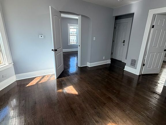 2nd image of 162 Orchard St #2A
