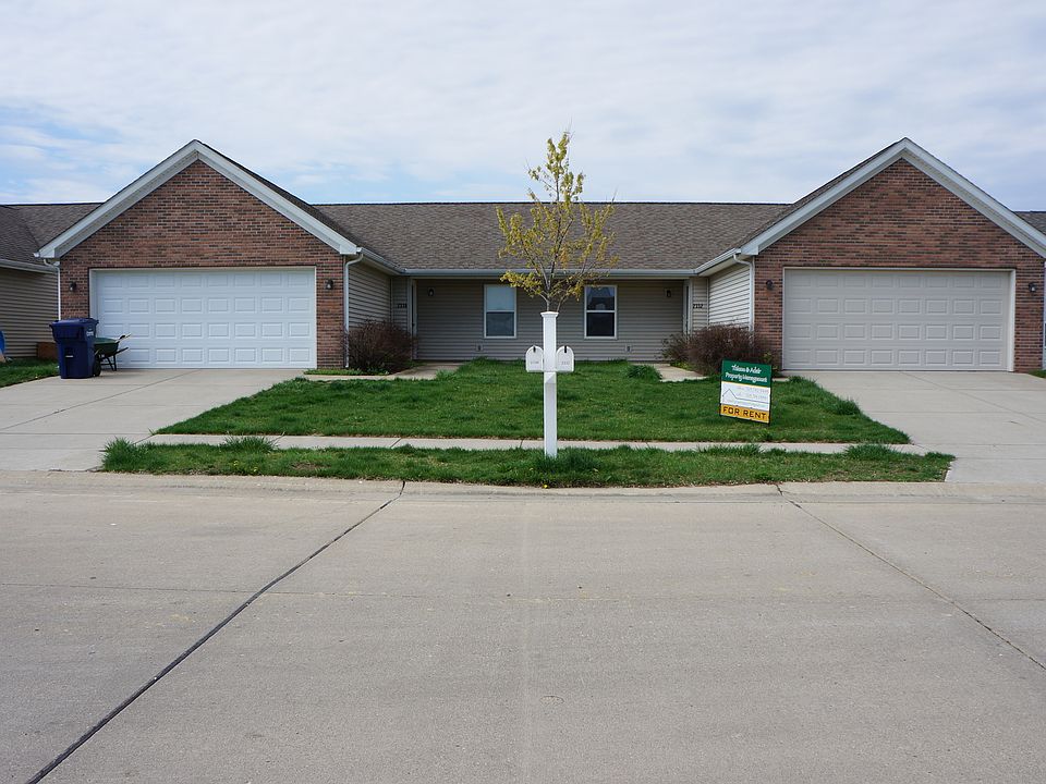 1st image of 3276 Mendel Dr