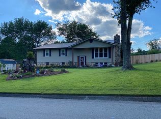 6016 Woodcrest Dr, Morristown, TN 37814